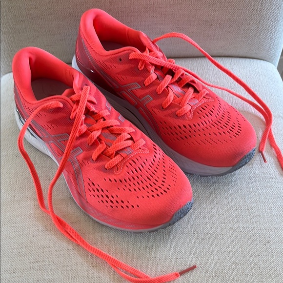 ASICS Gel Kayano Bright Like Worn Size